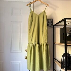NWT ONE WEDNESDAY Olive green v-neck cotton ruffle‎ hem sleeveless midi dress